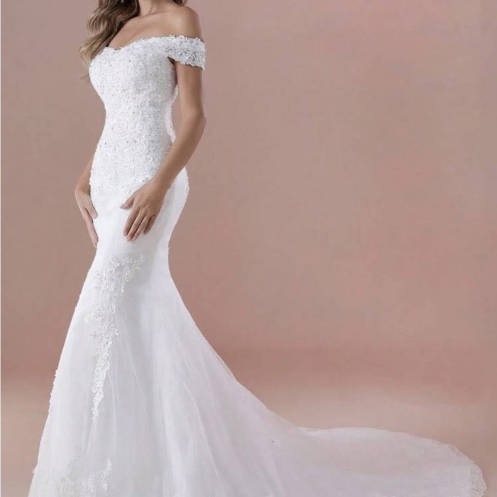 SHEIN Off-Shoulder NWT White Wedding Dress BLING. Corset back